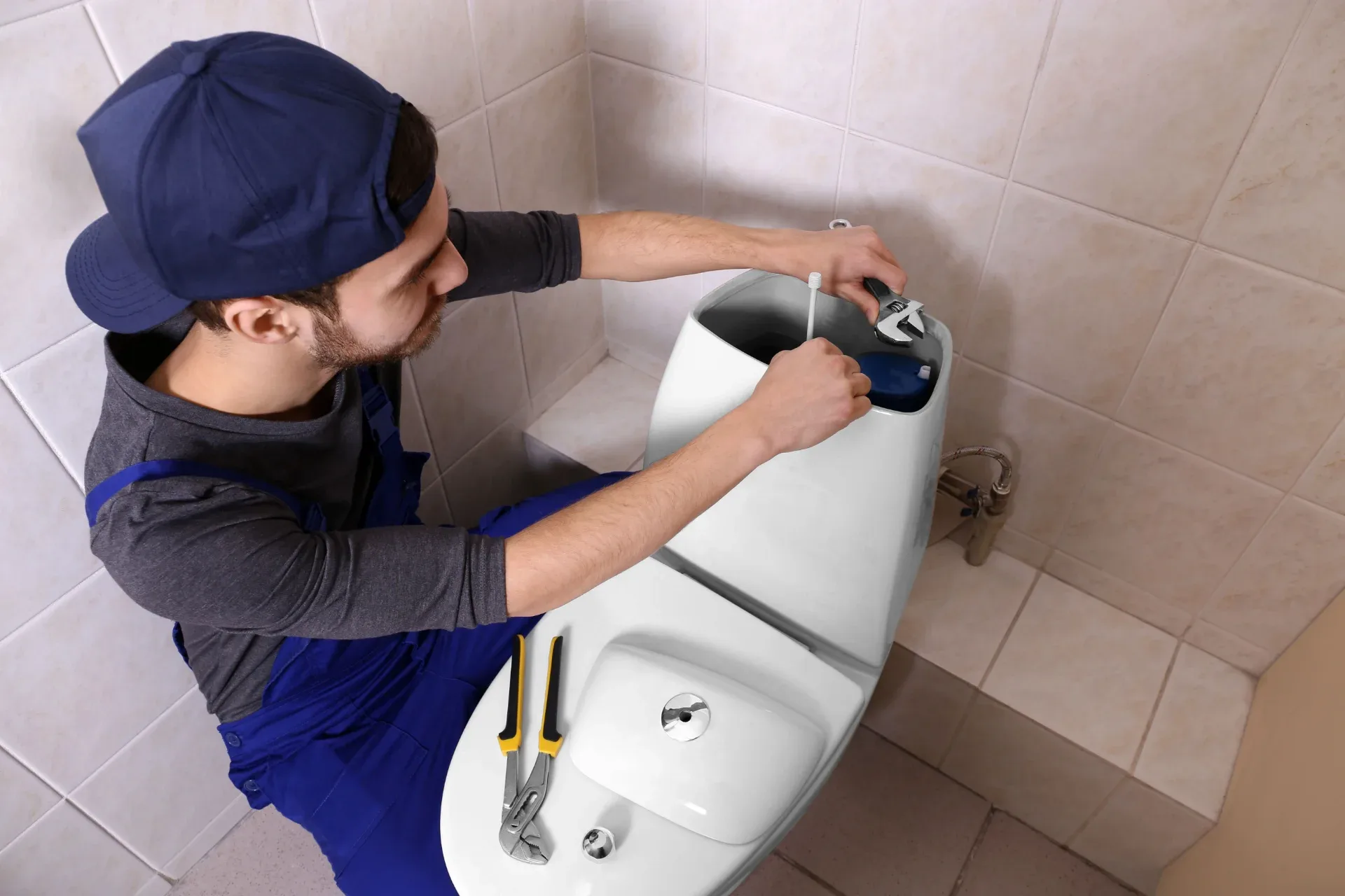 Toilet installation and repair service